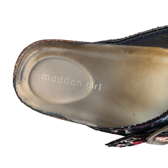 Madden Girl Black with Multicolor Embroidered Print Women's Padded Sandals - Picture 9 of 9